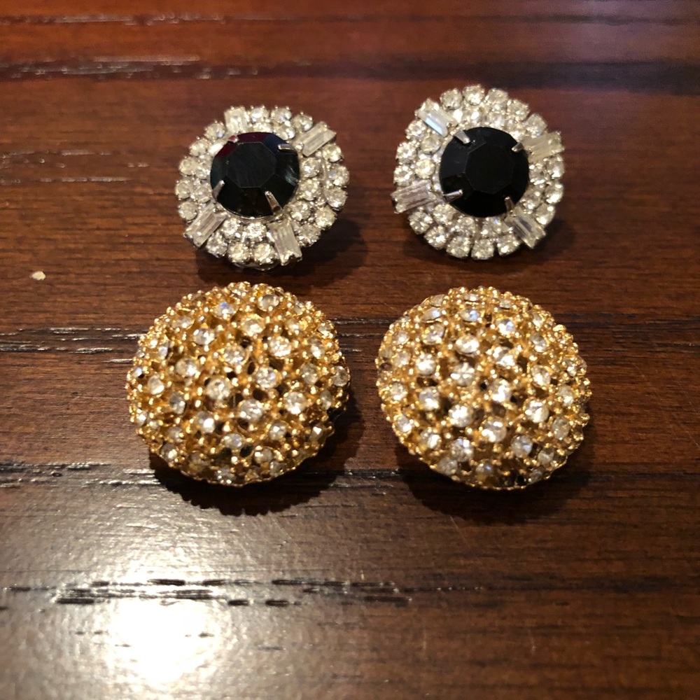 Final Price...Vintage clip on earrings